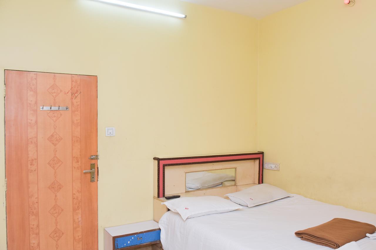 Nirmal Lodging& Boarding *