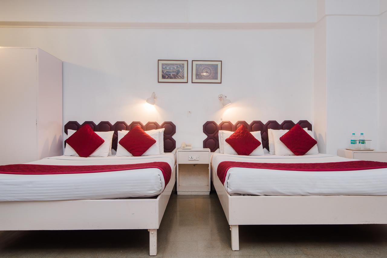 Hotel West End Opp Hospital