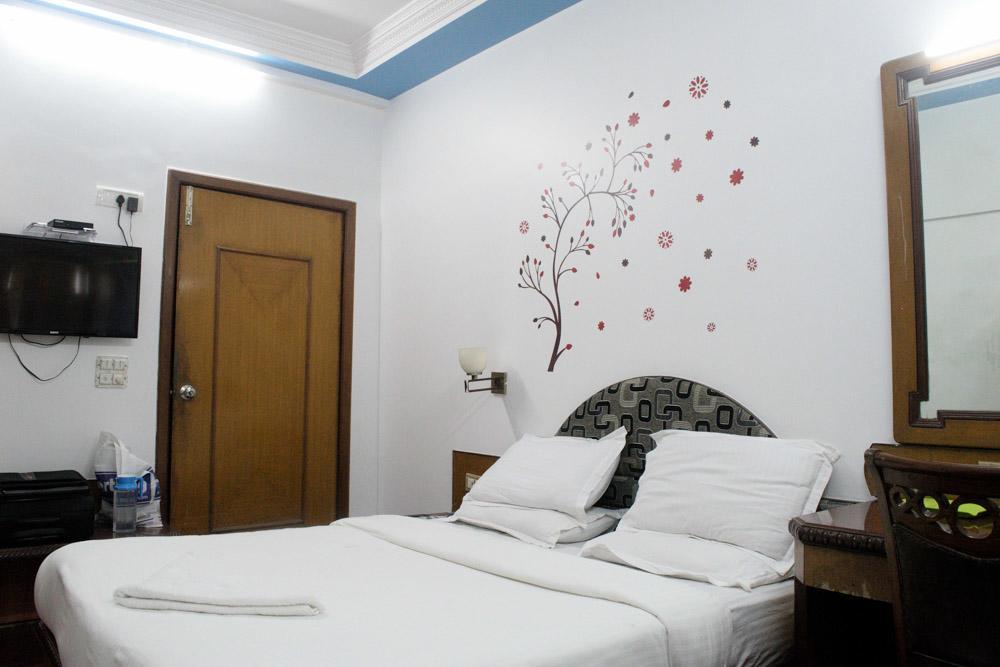 Imperial Executive, Andheri 3*