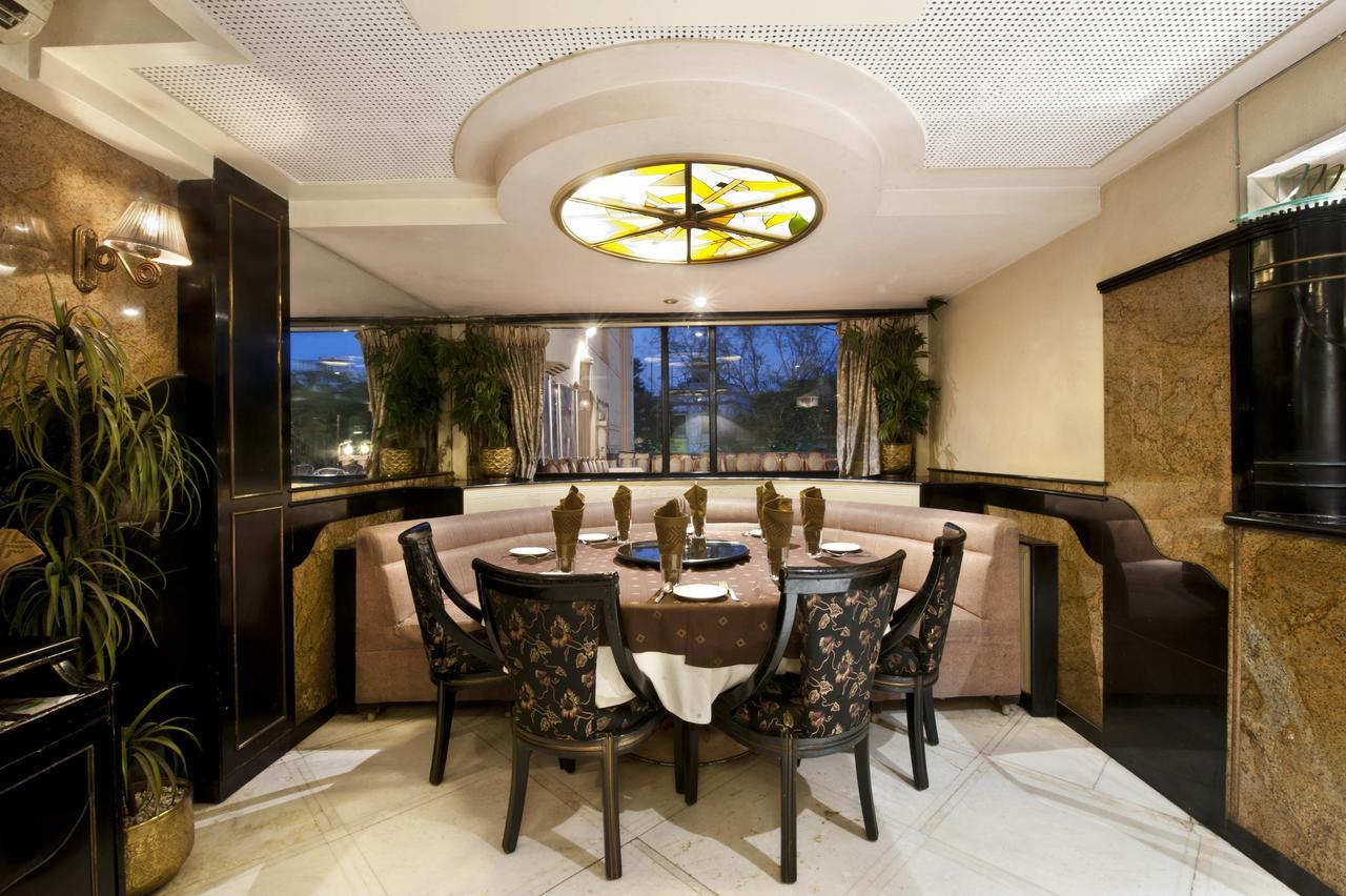 Rajhans Hotel Mumbai