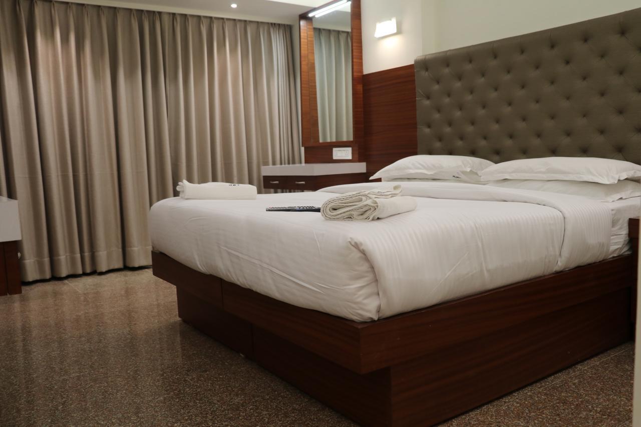 Milan International Hotel 3*