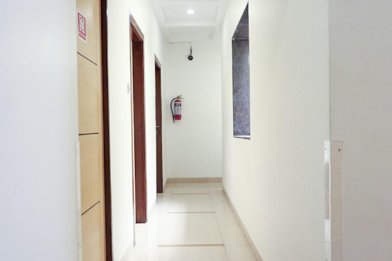 On Grant Road, Mumbai, By Guesthouser 32388 Mumbai