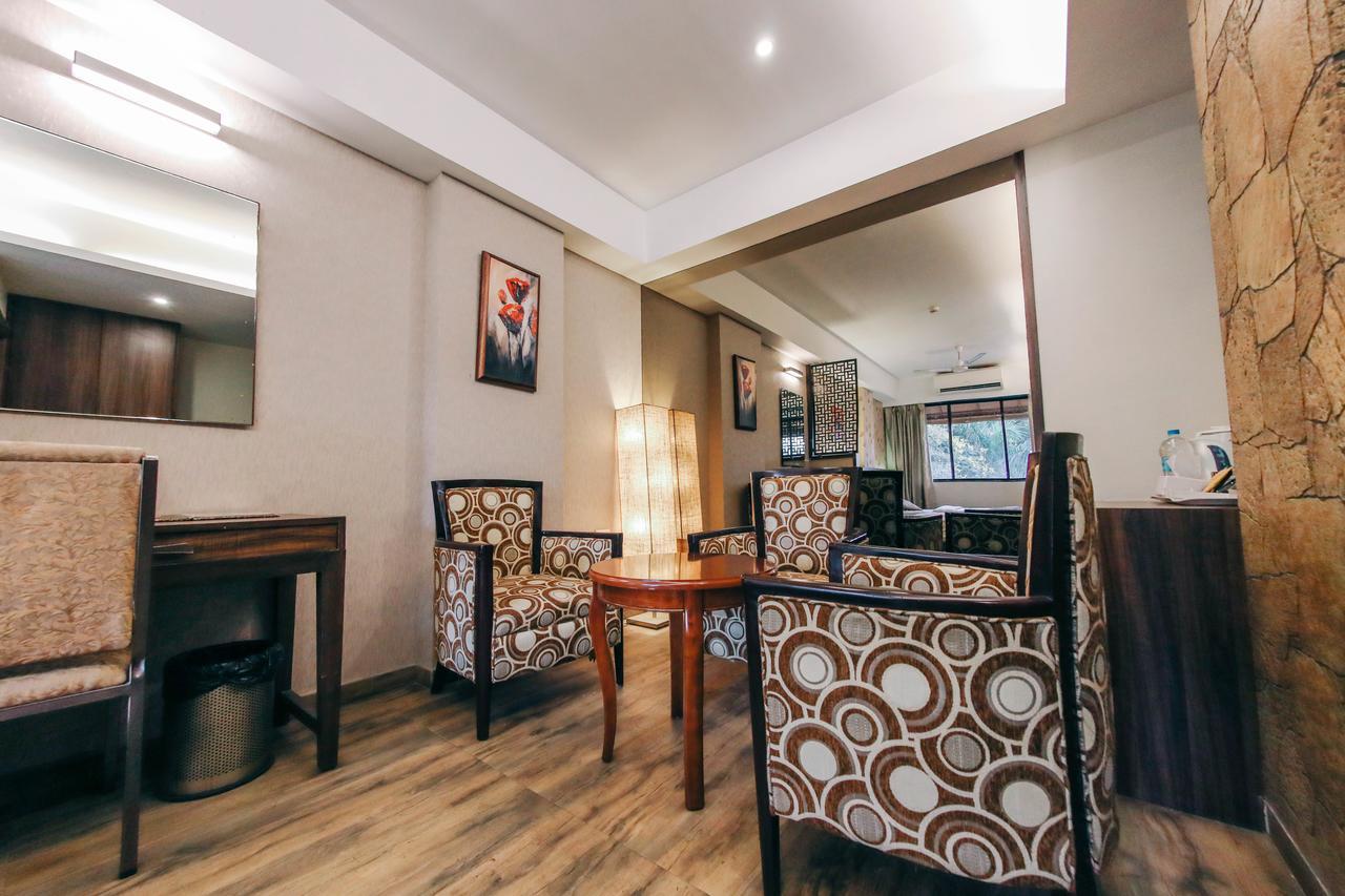Hotel Maharana Chembur 2*