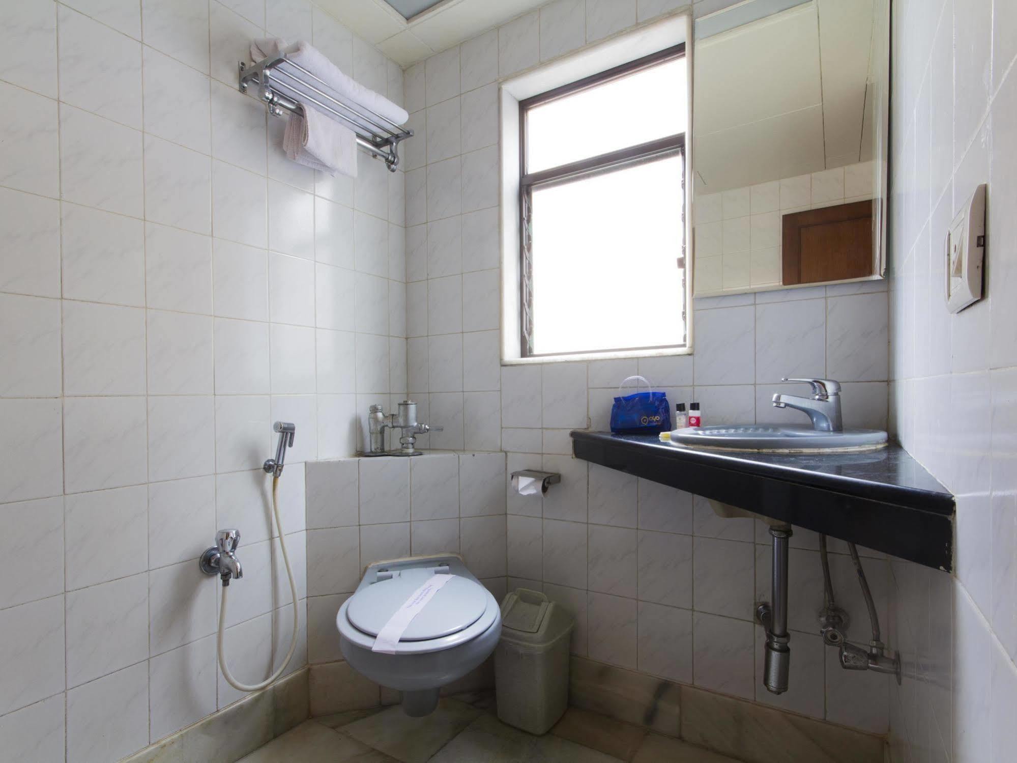 Ashray International, Sion - Near Bkc 2* Mumbai