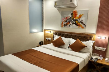 Grandeur-near International Airport Bombaim