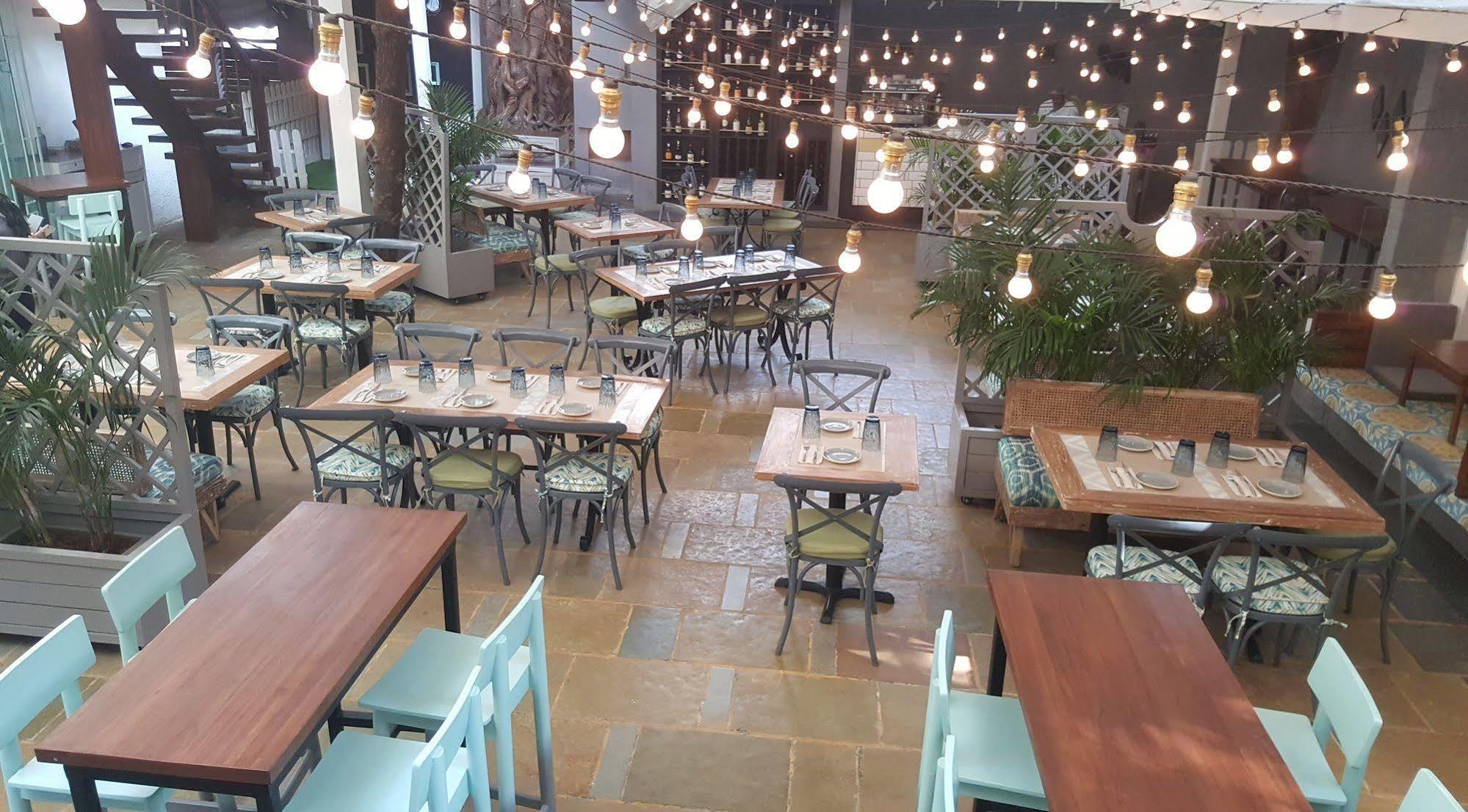 Le Sutra Hotel, Khar, Hotel Mumbai