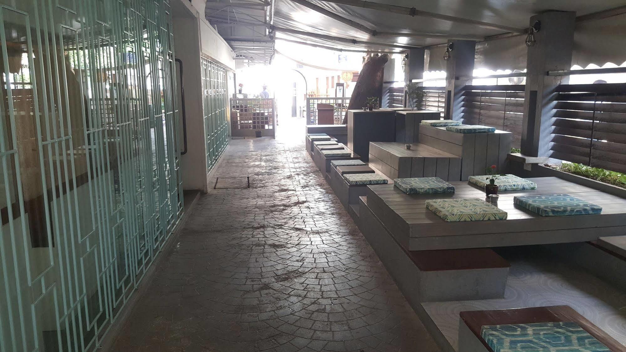 Le Sutra Hotel, Khar, 4*