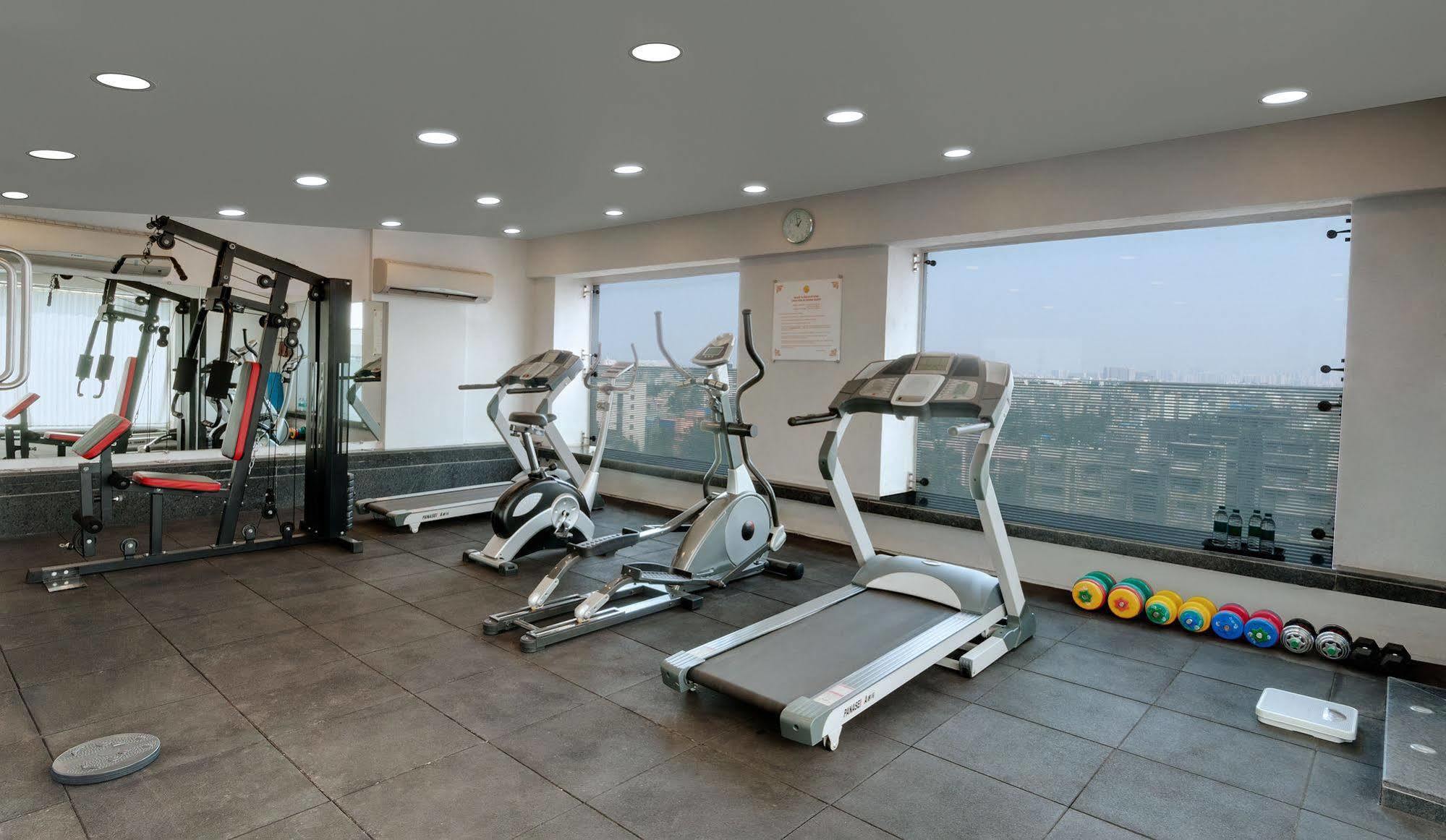 Hotel Suba International Sahar Road 4*