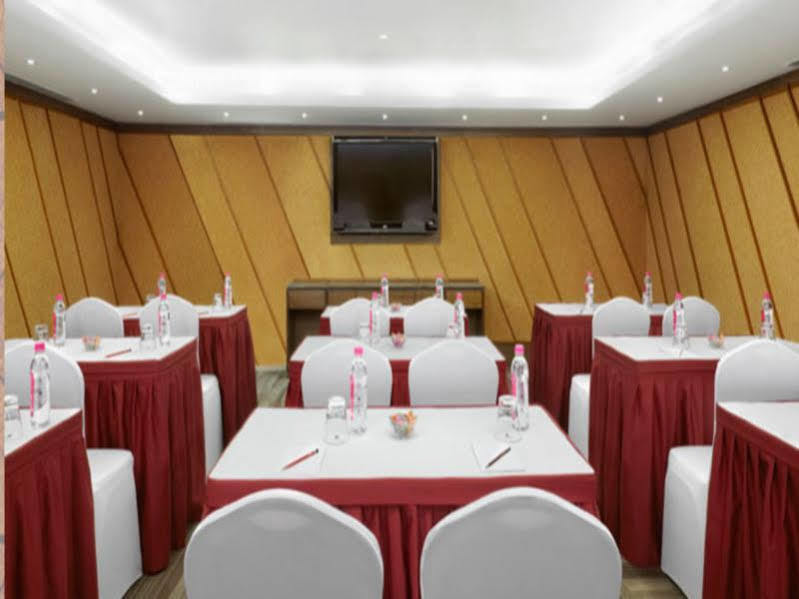 Hotel Suba International Sahar Road 4*