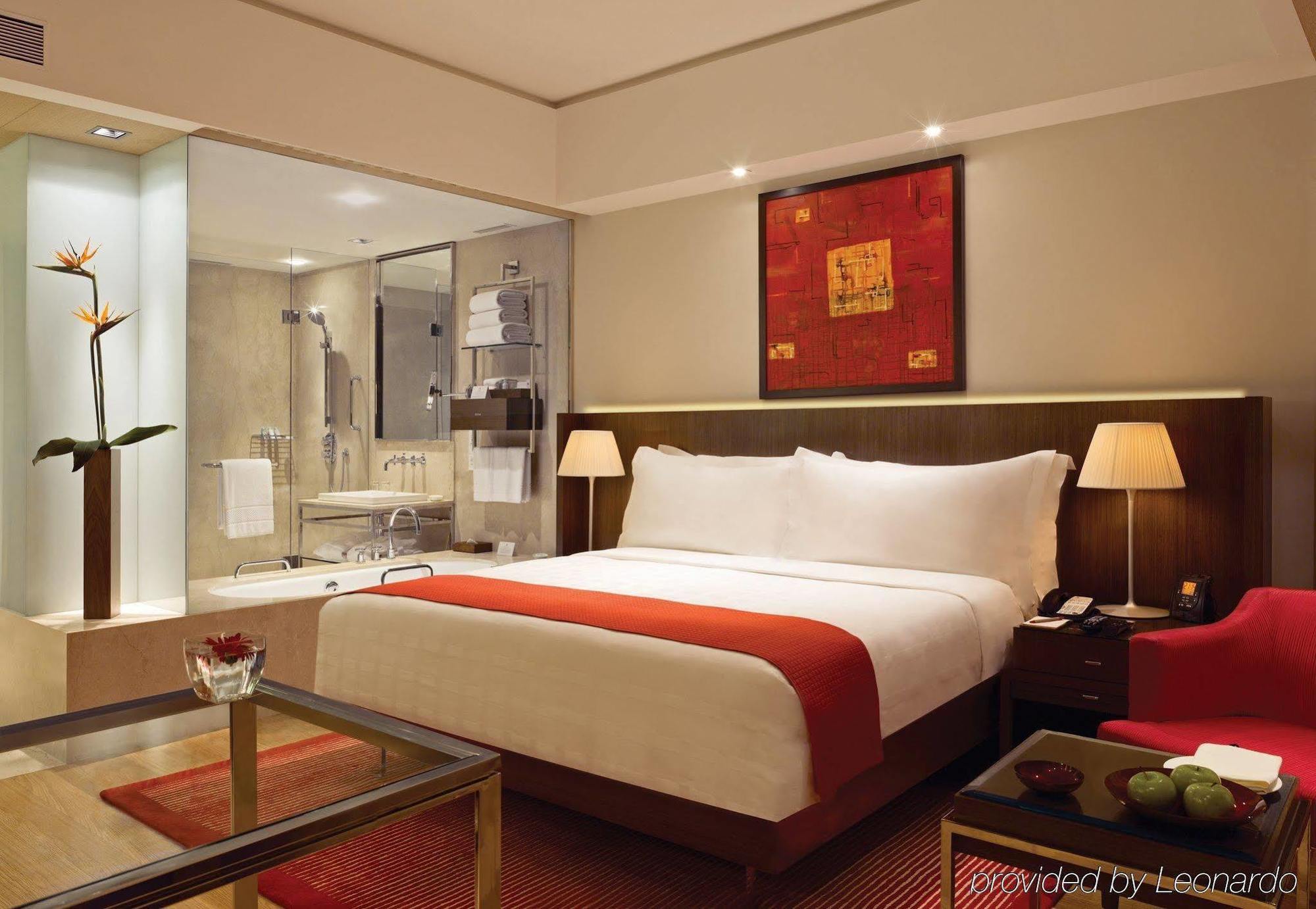 Trident Bandra Kurla 5*