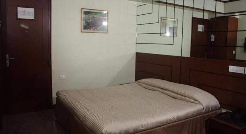 Hotel Karl Residency 3*