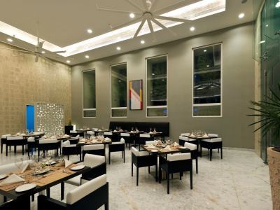 Meluha - The Fern 5* Mumbai