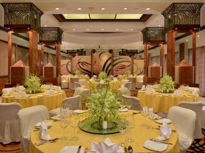Marine Plaza 5*