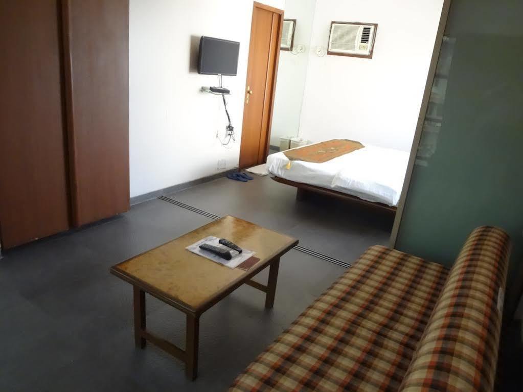 Hotel Jayshree Domestic Airport Mumbai