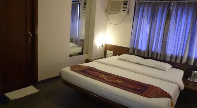 Hotel Jayshree Domestic Airport