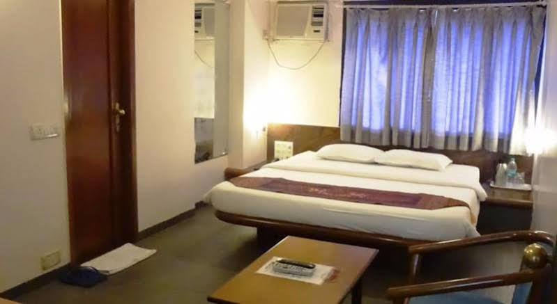 Jayshree Domestic Airport 3*