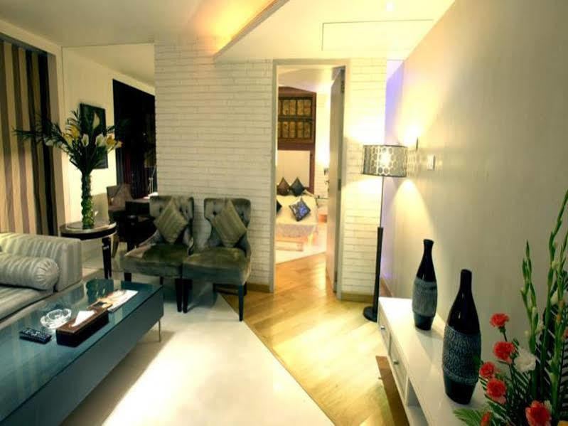 Peninsula Grand 4* Mumbai