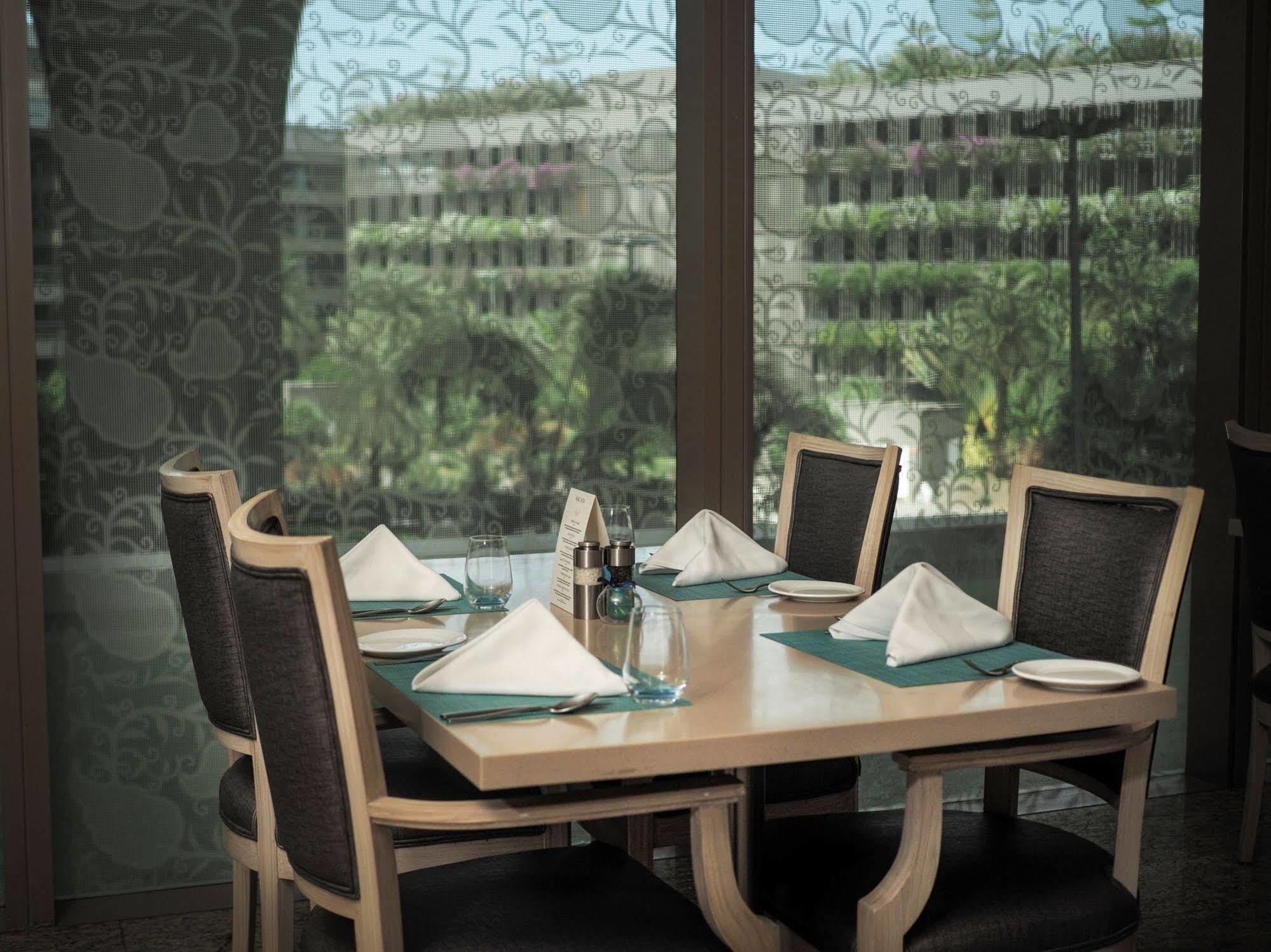 Niranta Transit Airport - At Arrivals Hotel Mumbai