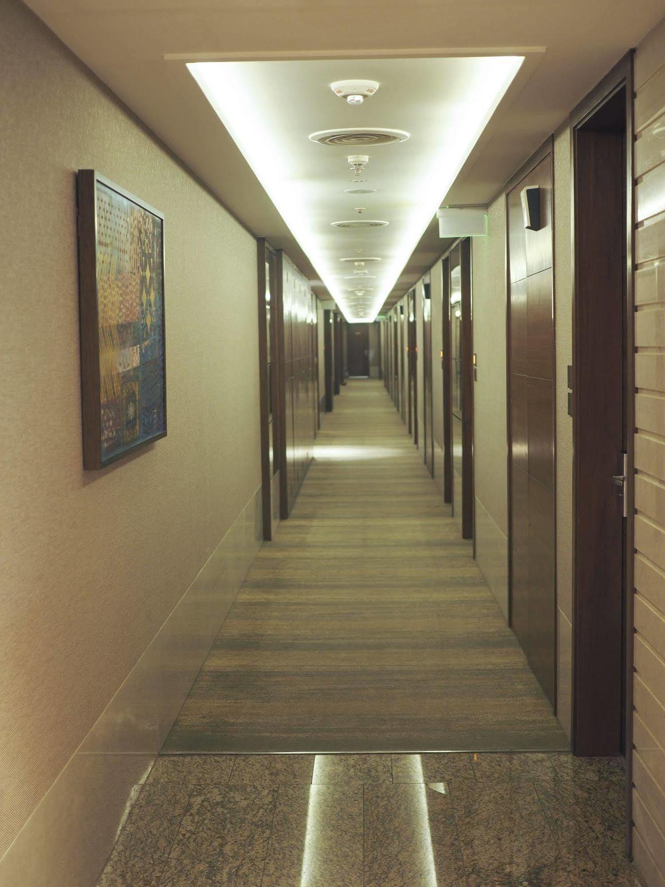 Hotel Niranta Transit Airport - At Arrivals
