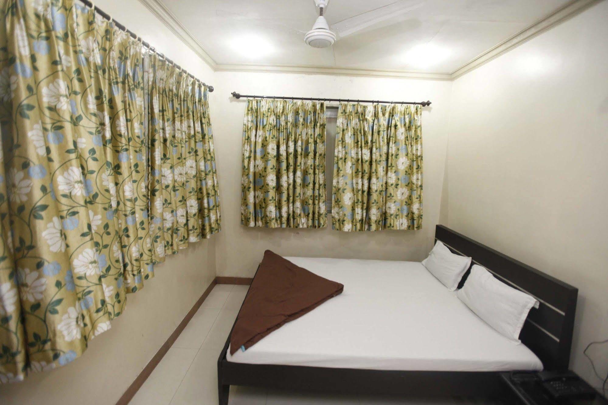 Al Madina Palace 2* Mumbai