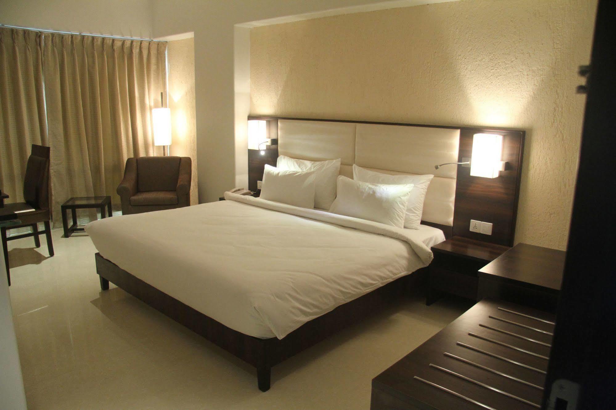 Inn Beacon T2 Mumbai