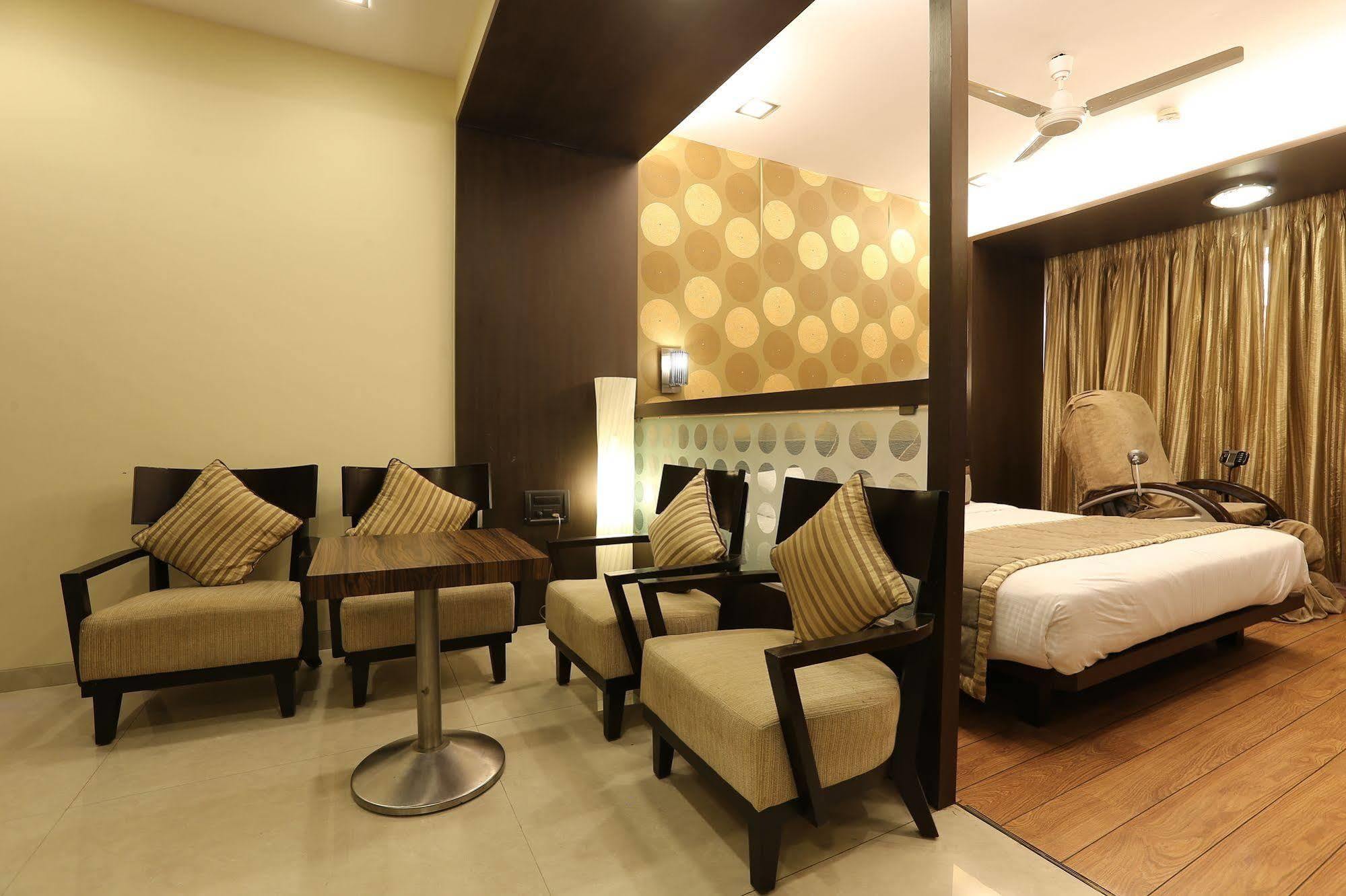 Silver Mumbai