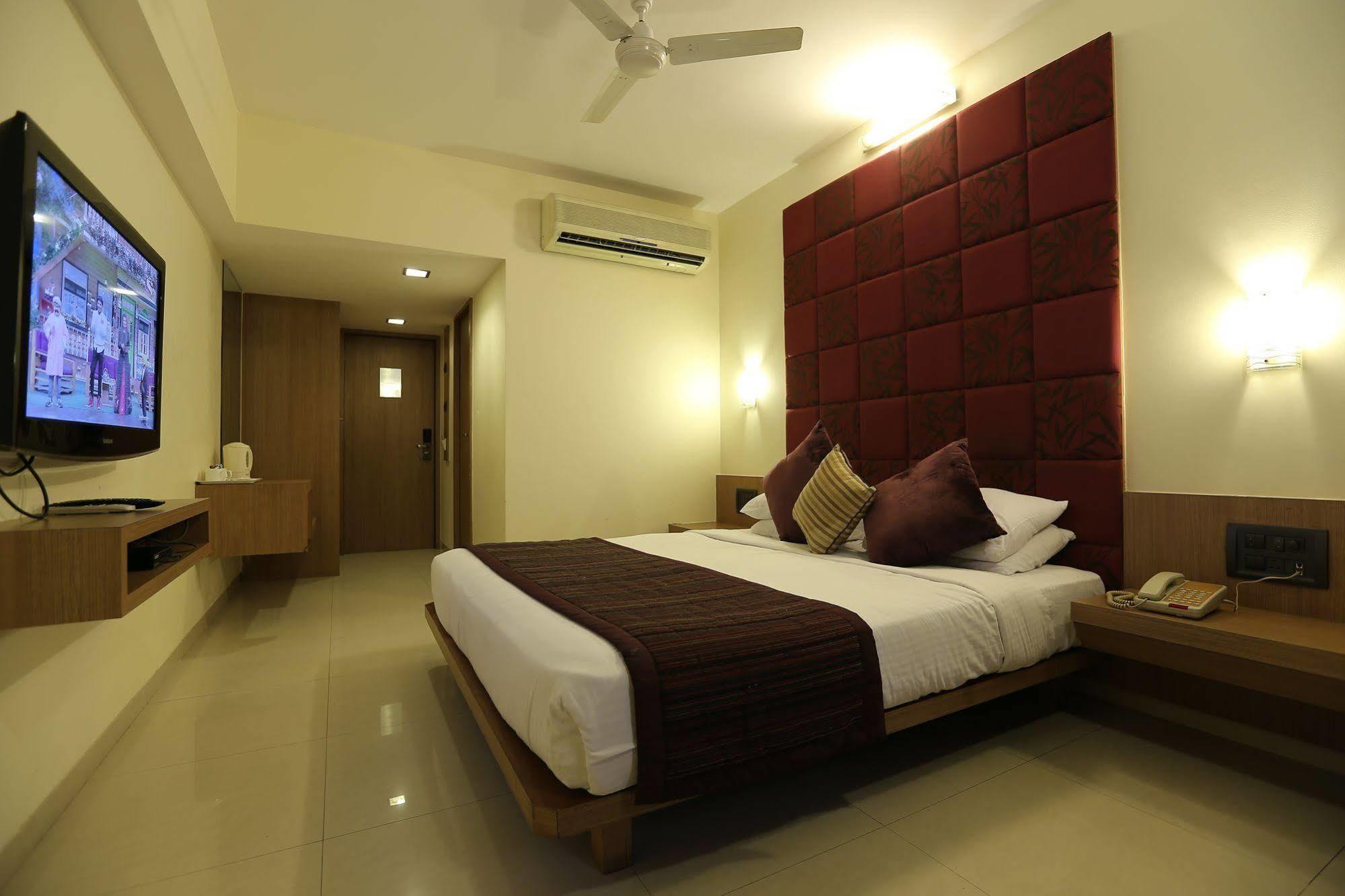 Silver Hotel