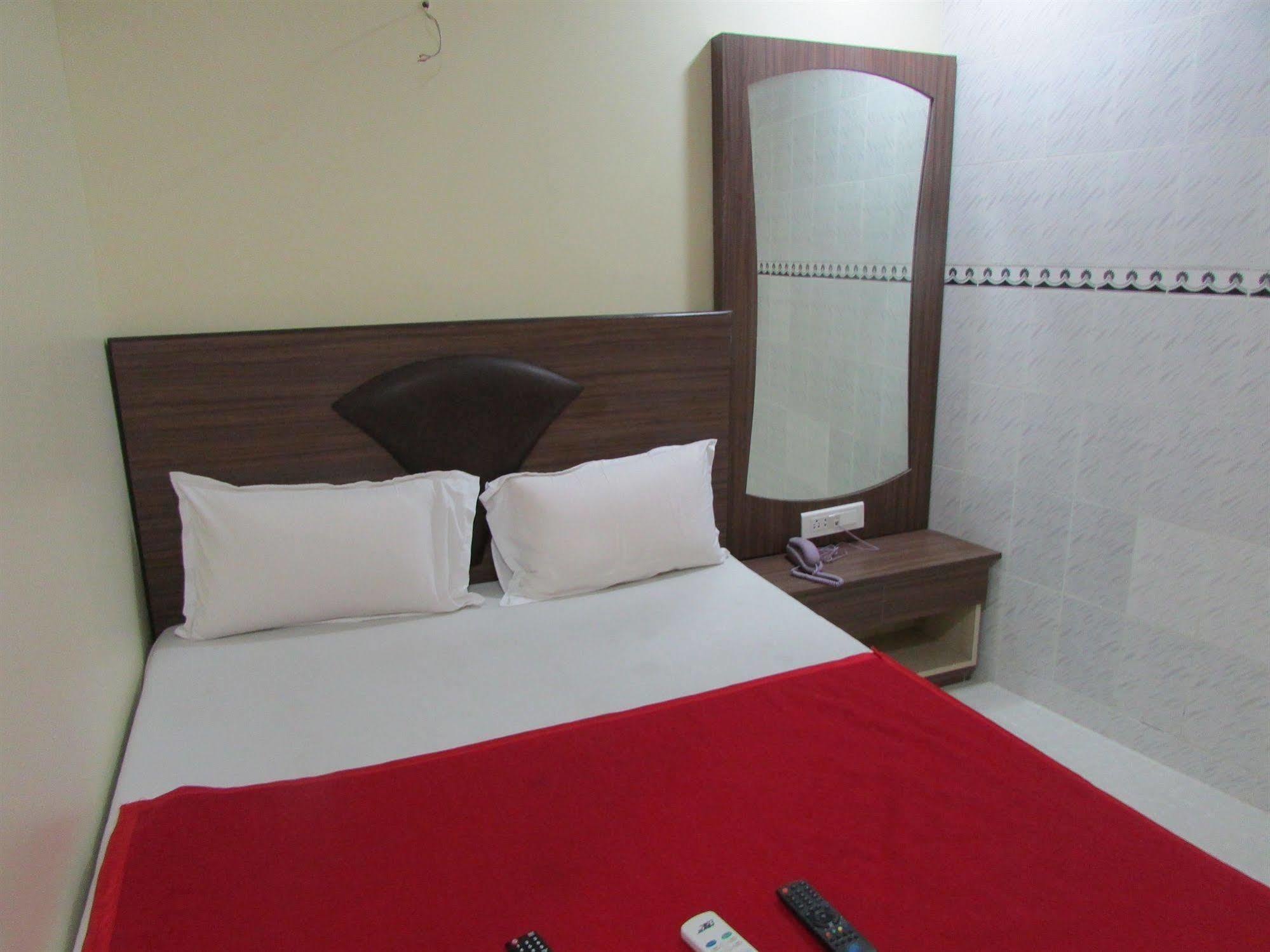 Royal Annex 2* Mumbai