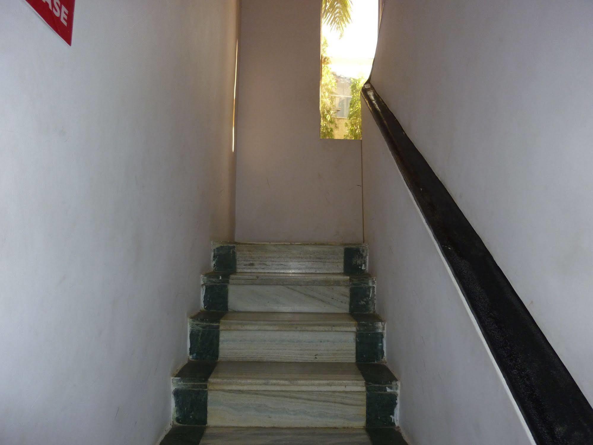 Hotel Fabexpress Satellite 3*