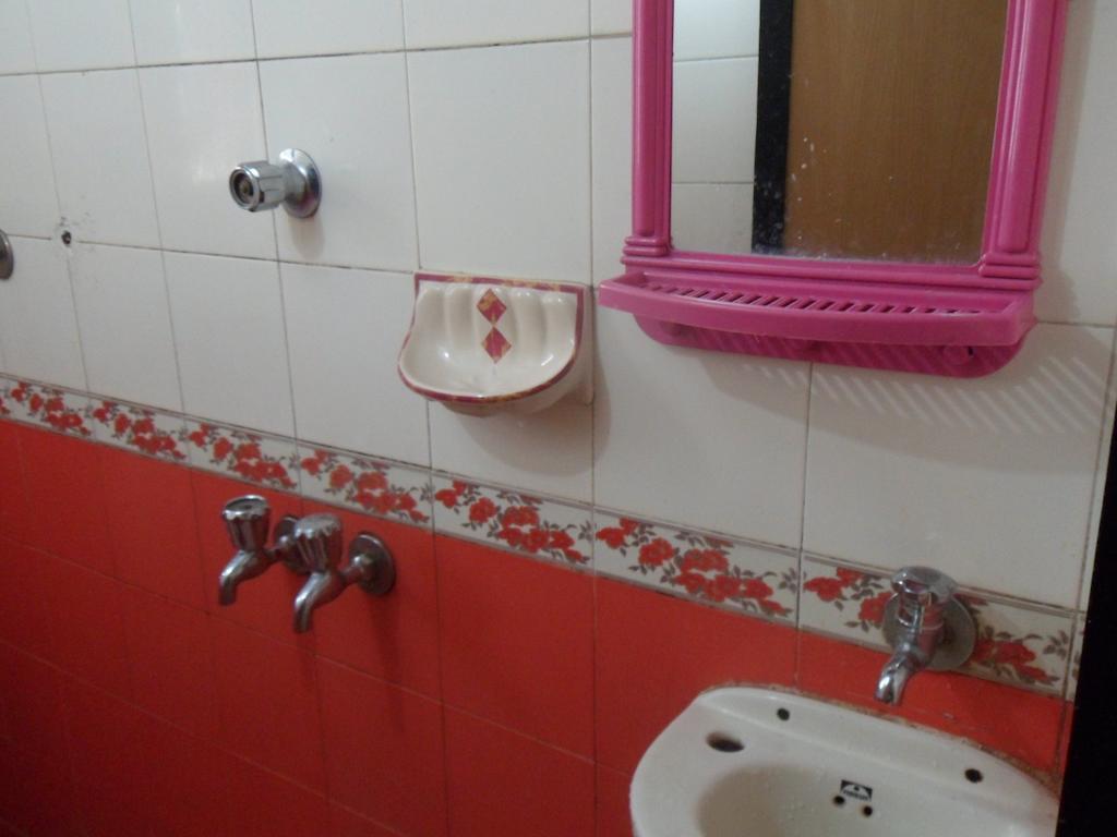 Hotel Happyland Mumbai