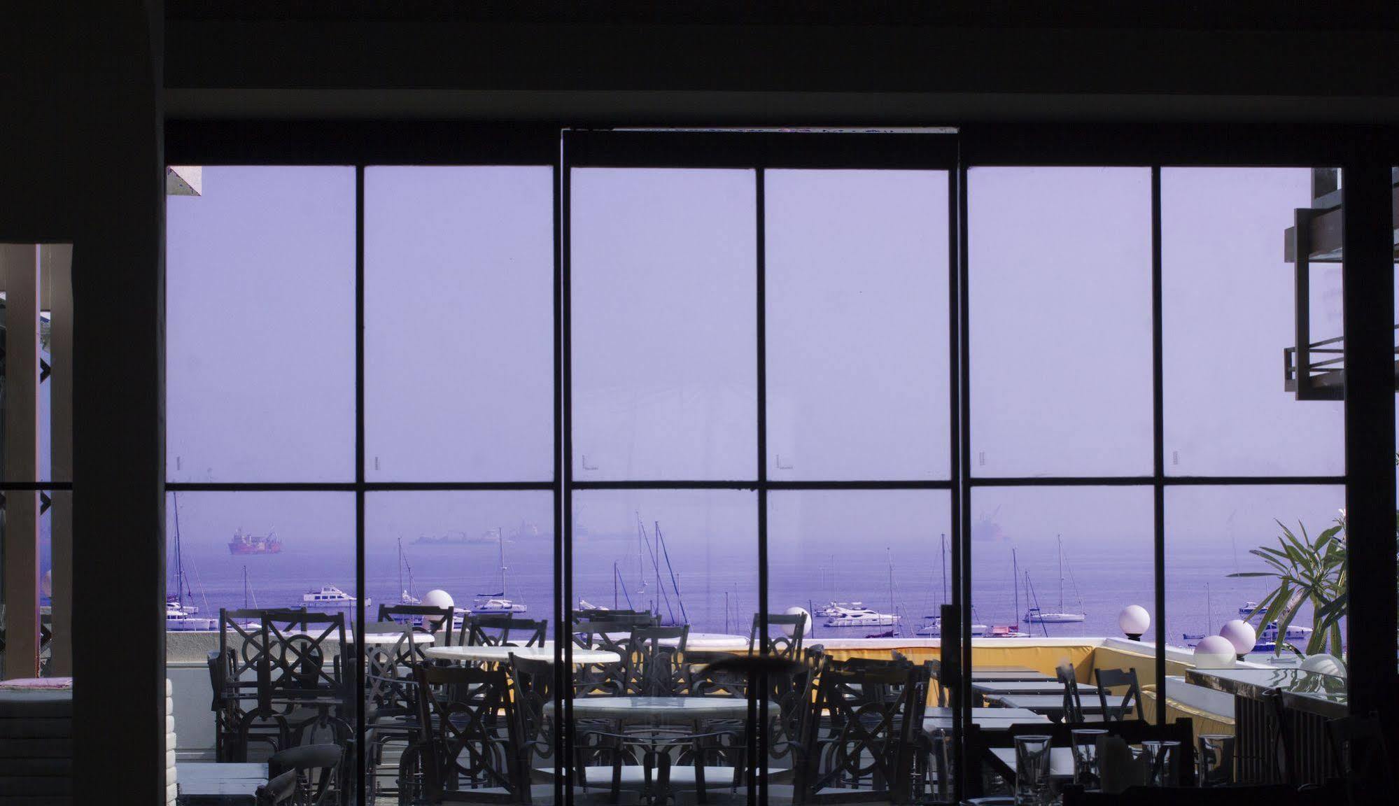 Hotel Harbour View Colaba 3*