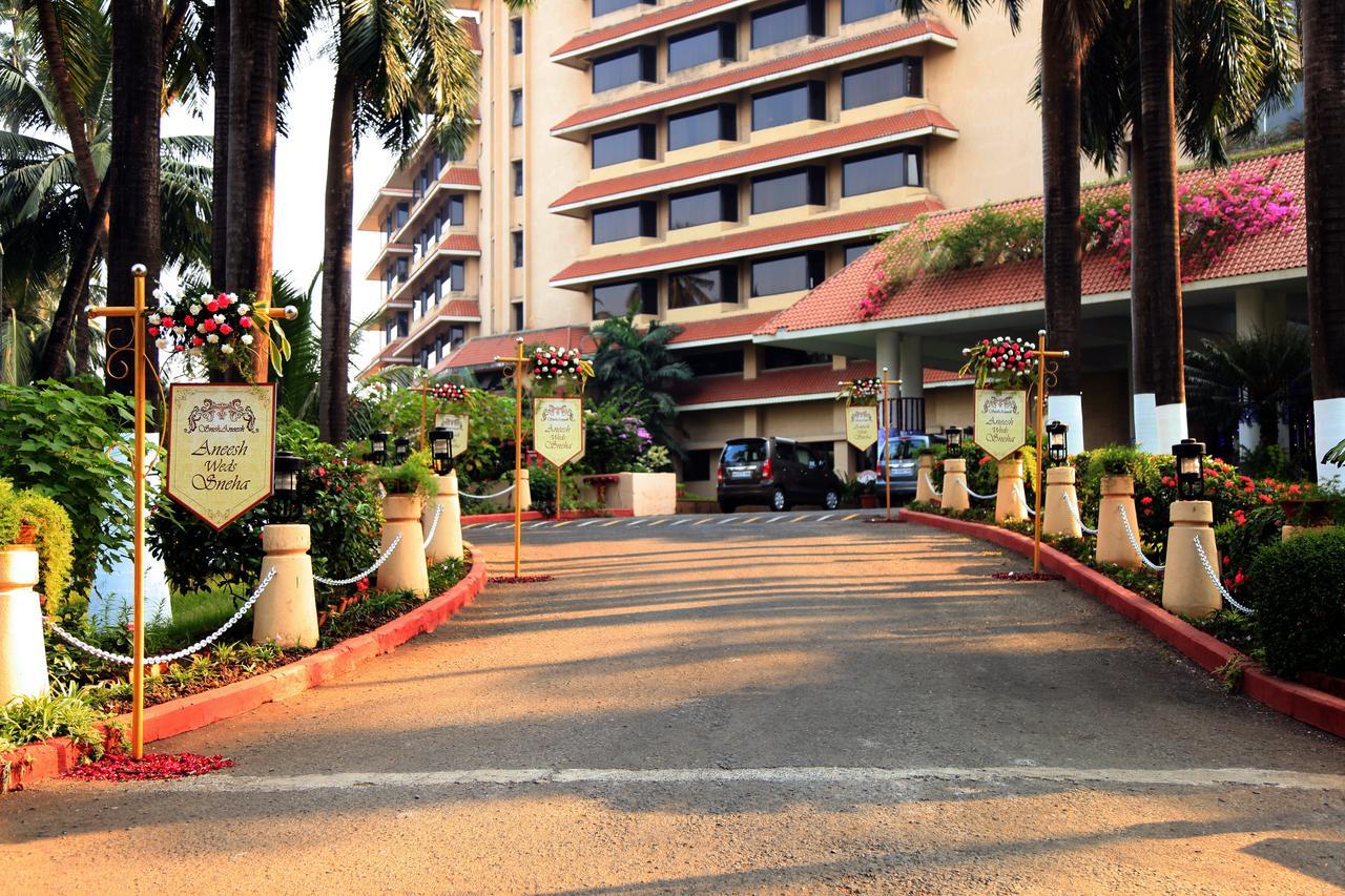 The Retreat & Convention Centre 5* Mumbai