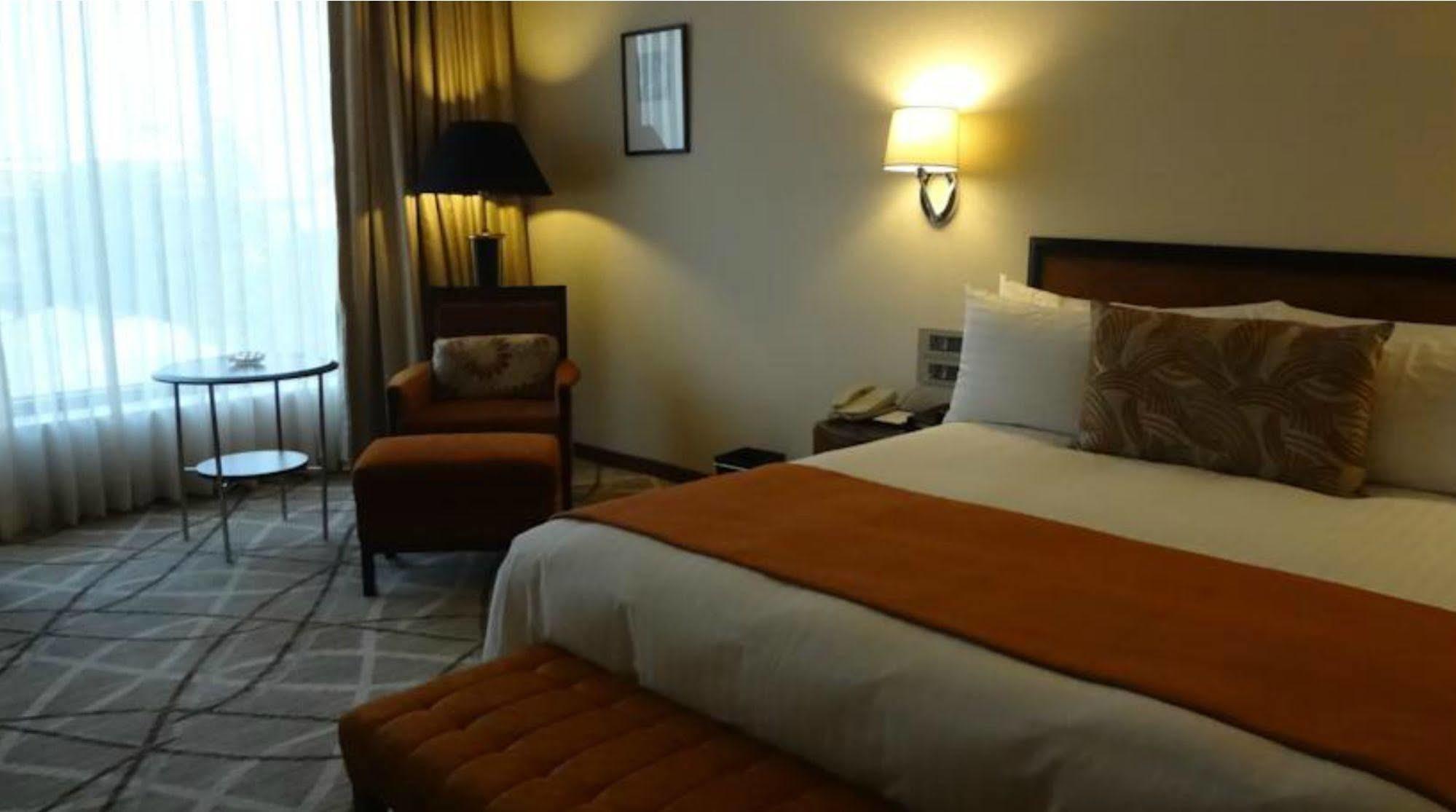 Marine Plaza 5*