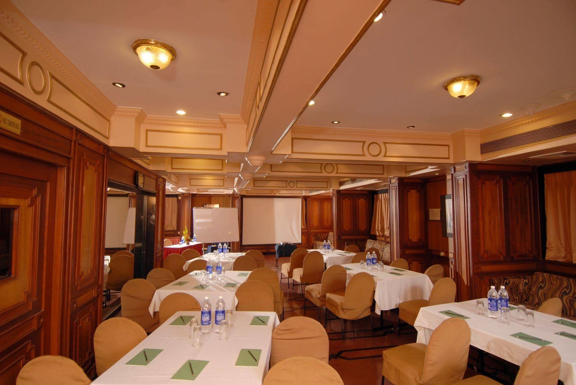 Park View, Hotel