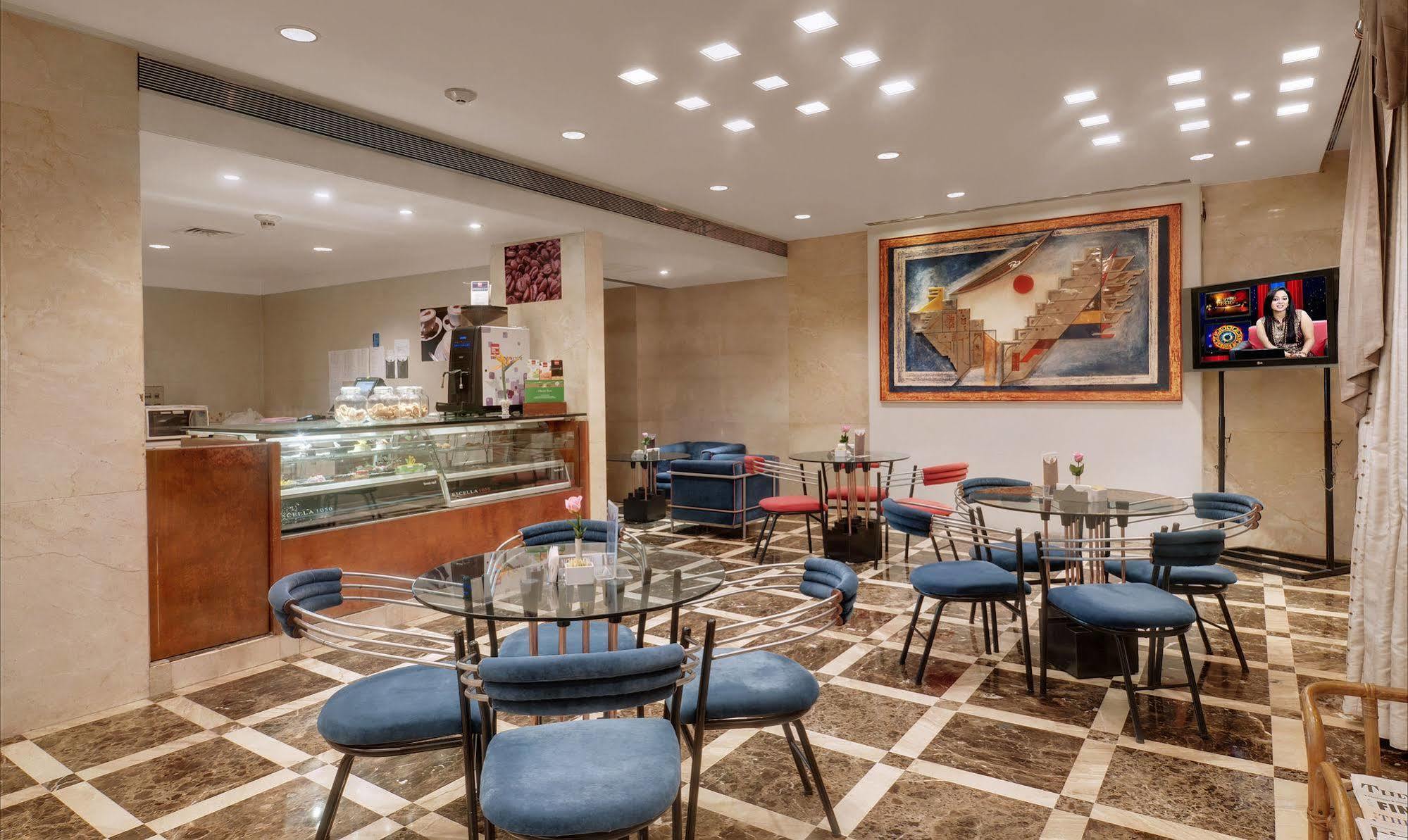 Kohinoor Continental,airport 4*