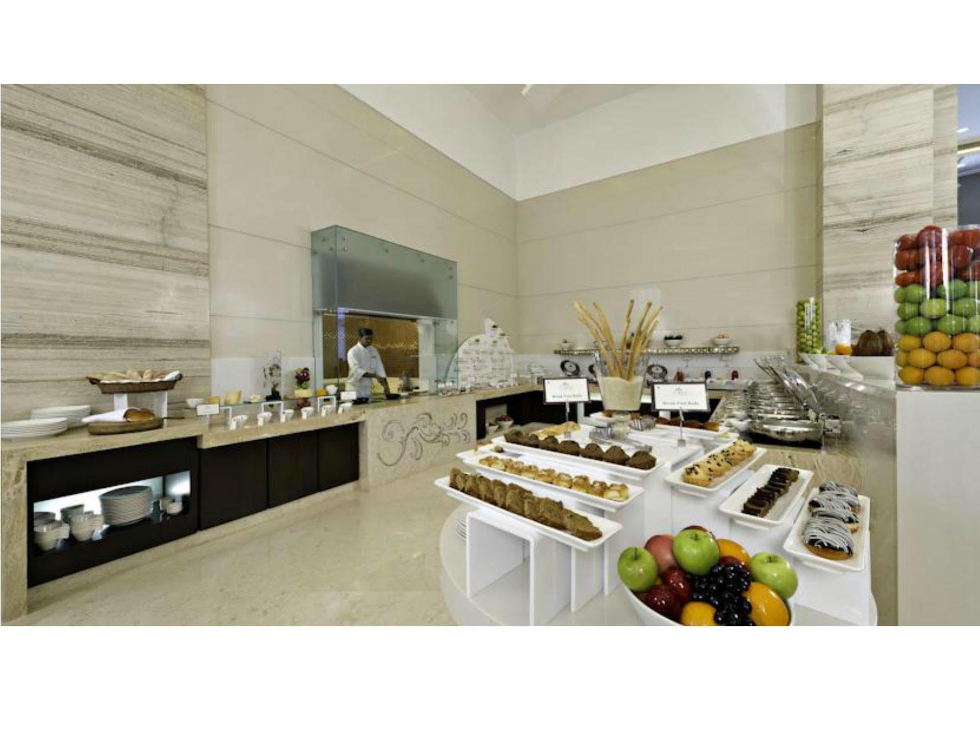 Meluha - The Fern 5* Mumbai