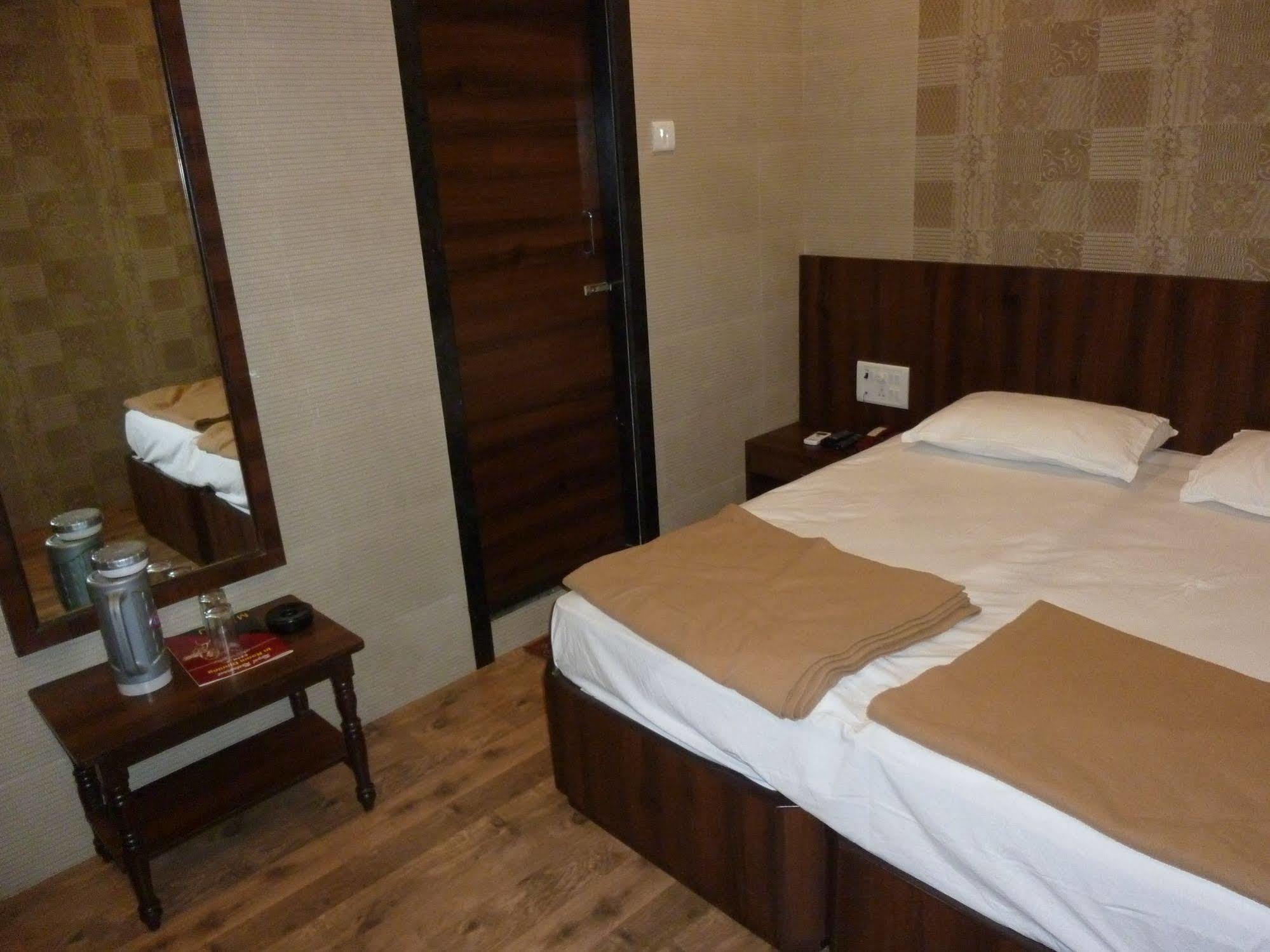 Hotel Regal Palace Mumbai