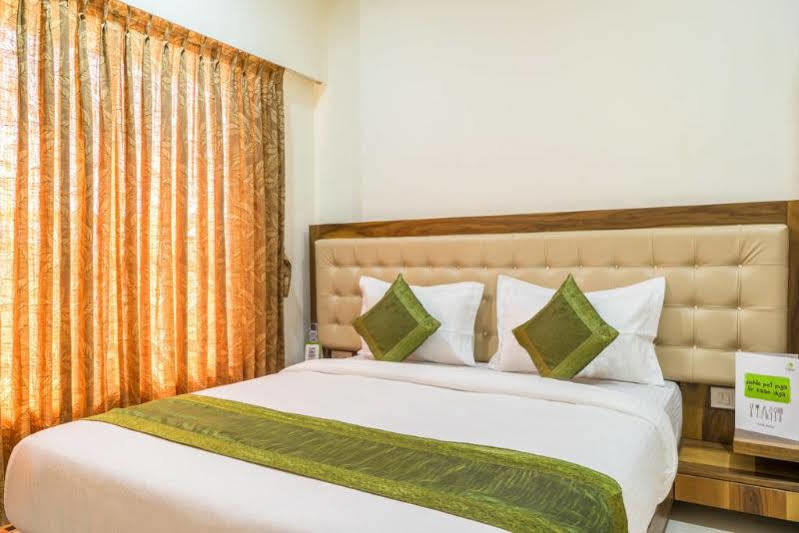 Oyo 11441 Casa Roomz Powai