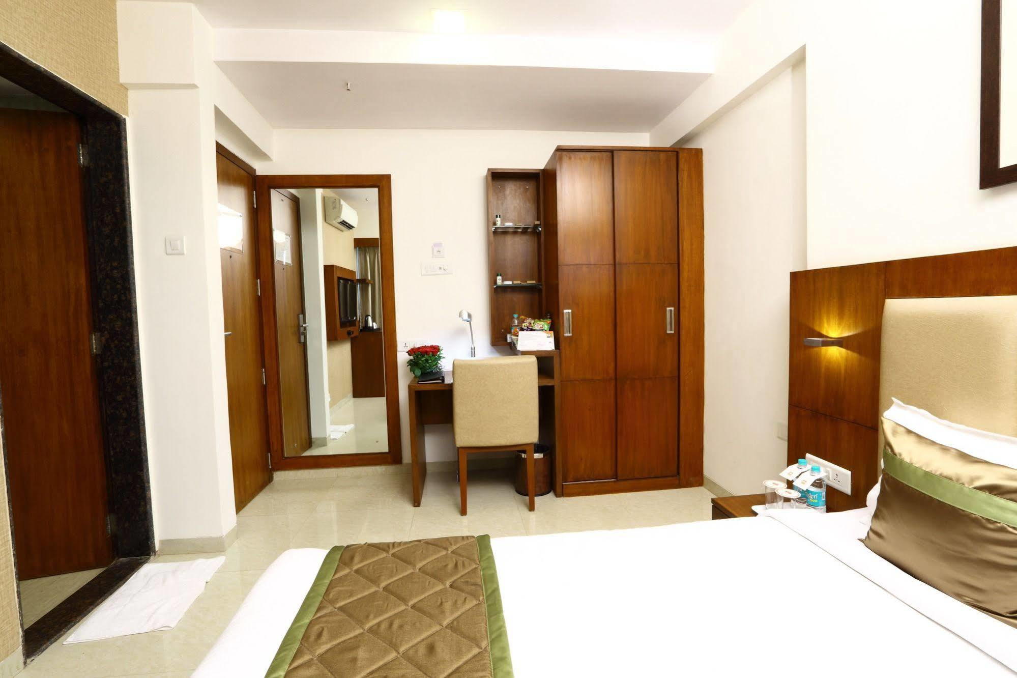 The Altruist Business Hotel 3*