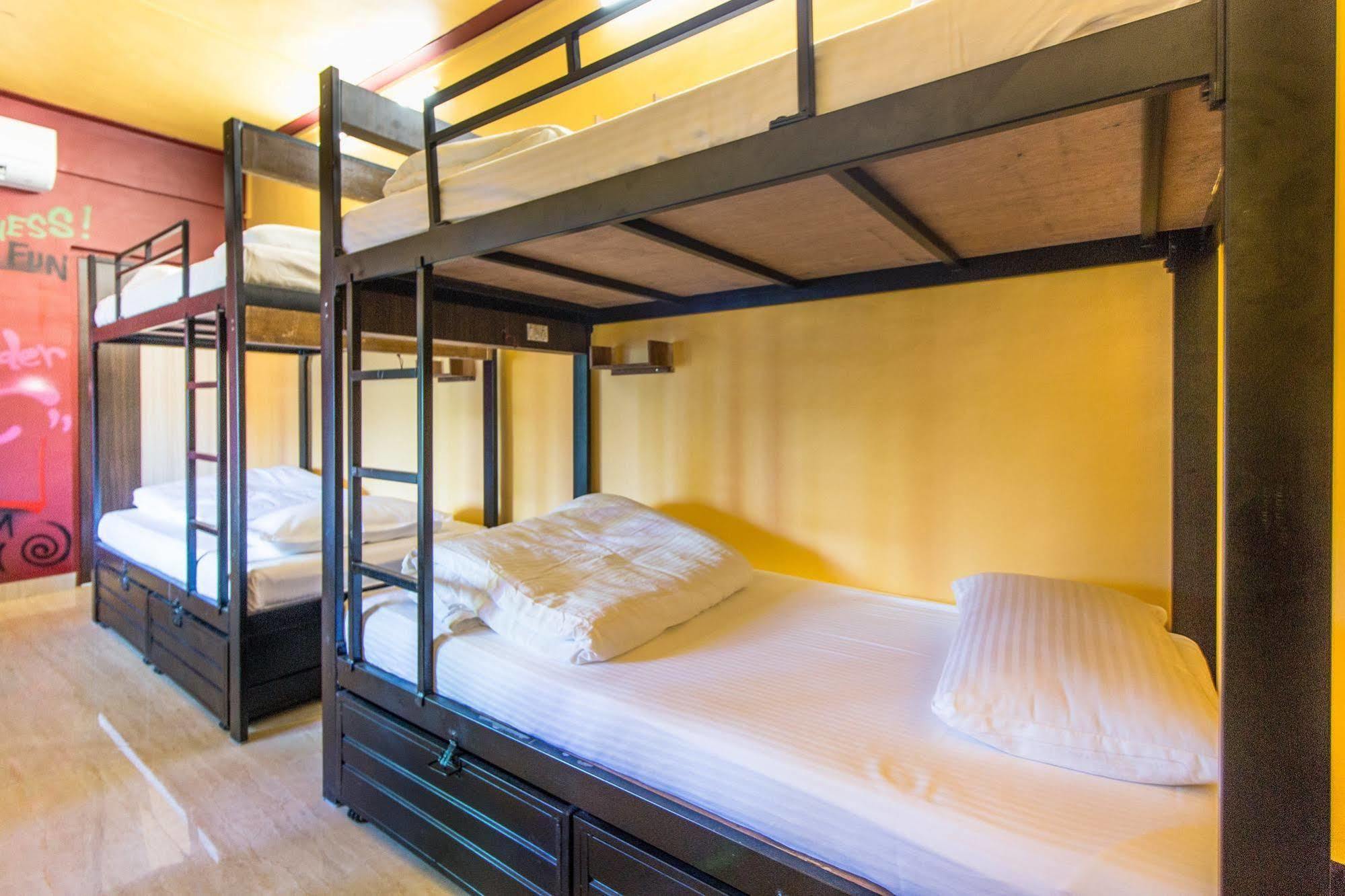 Backpackers Villa Mumbai Hostel *