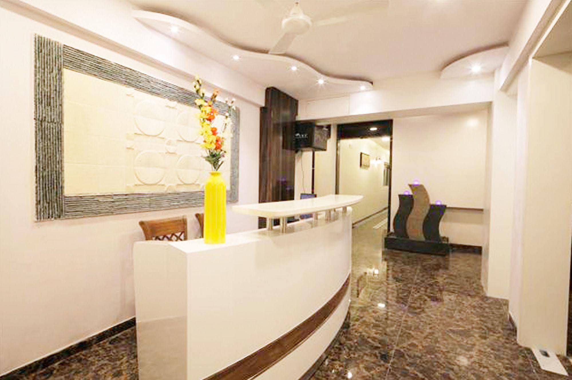 Fabexpress Annex Executive Andheri East Hotel 3*