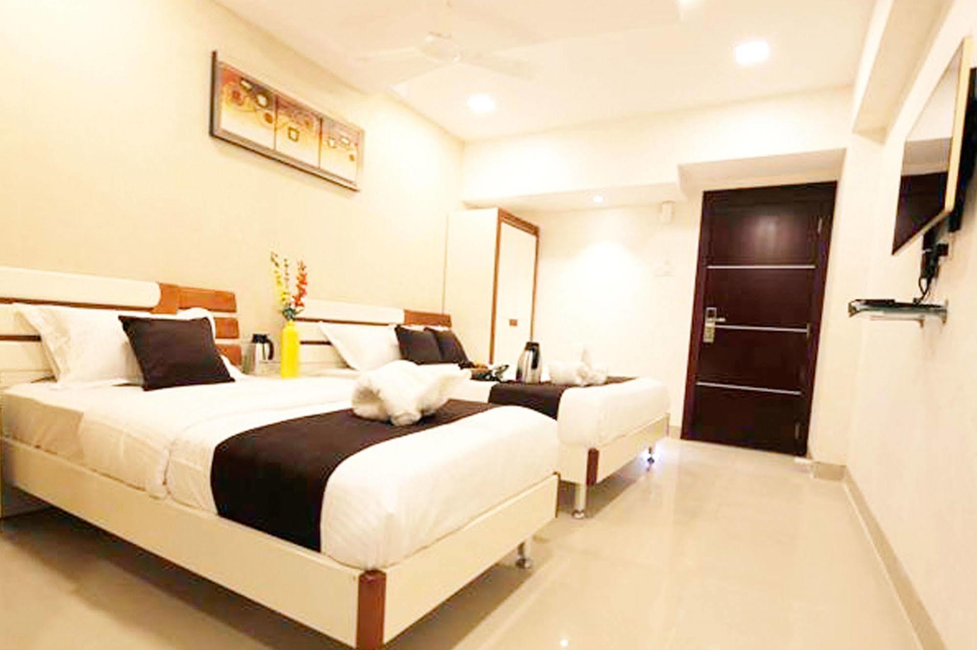 Hotel Fabexpress Annex Executive Andheri East 3*