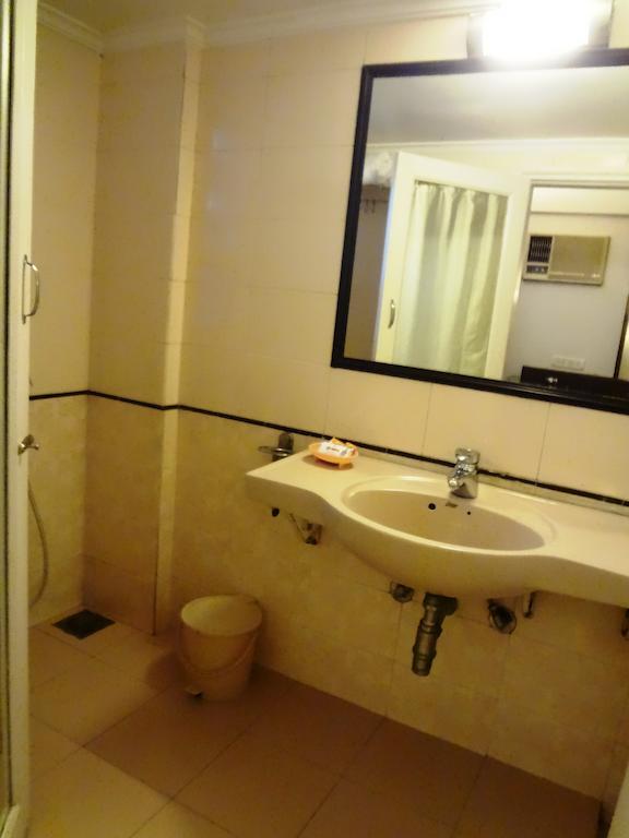 Avion Hotel 3*