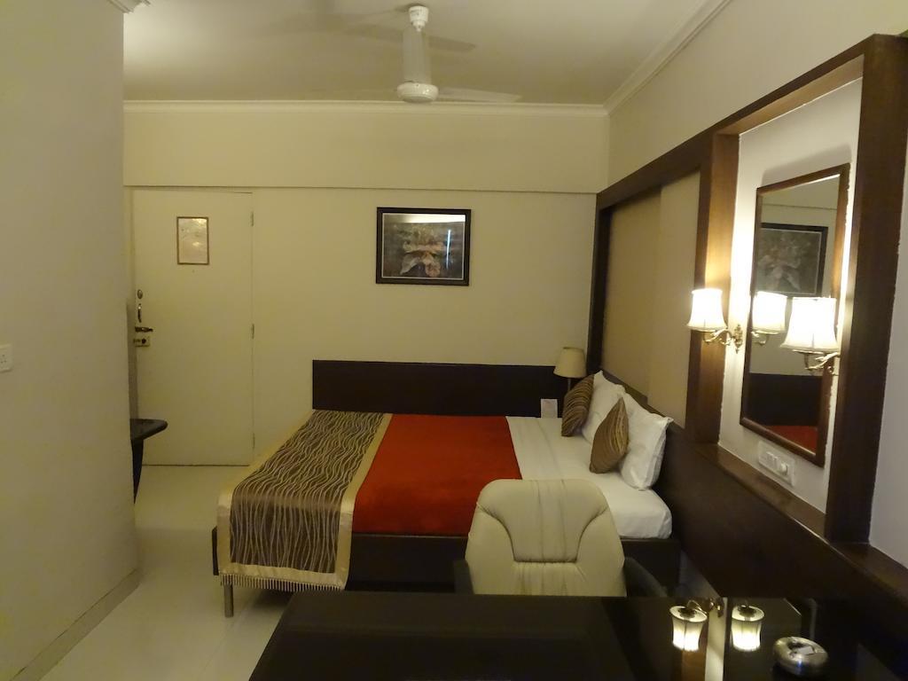Hotel Avion 3*