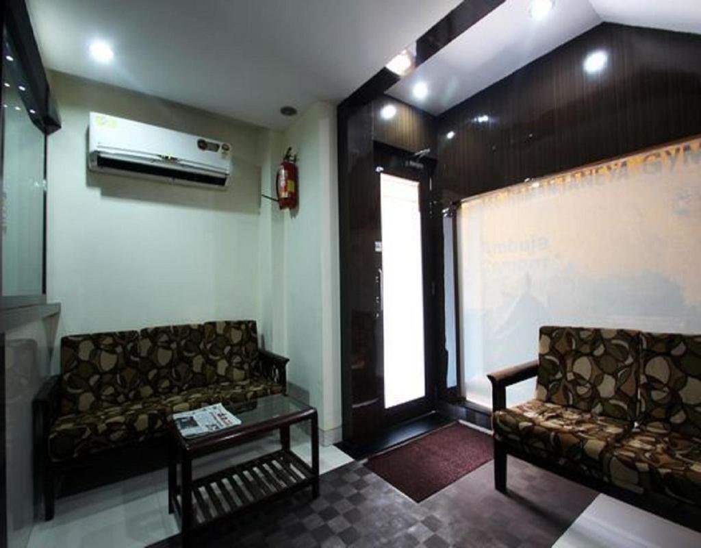Maangta 100 @ Andheri East Hotel Mumbai