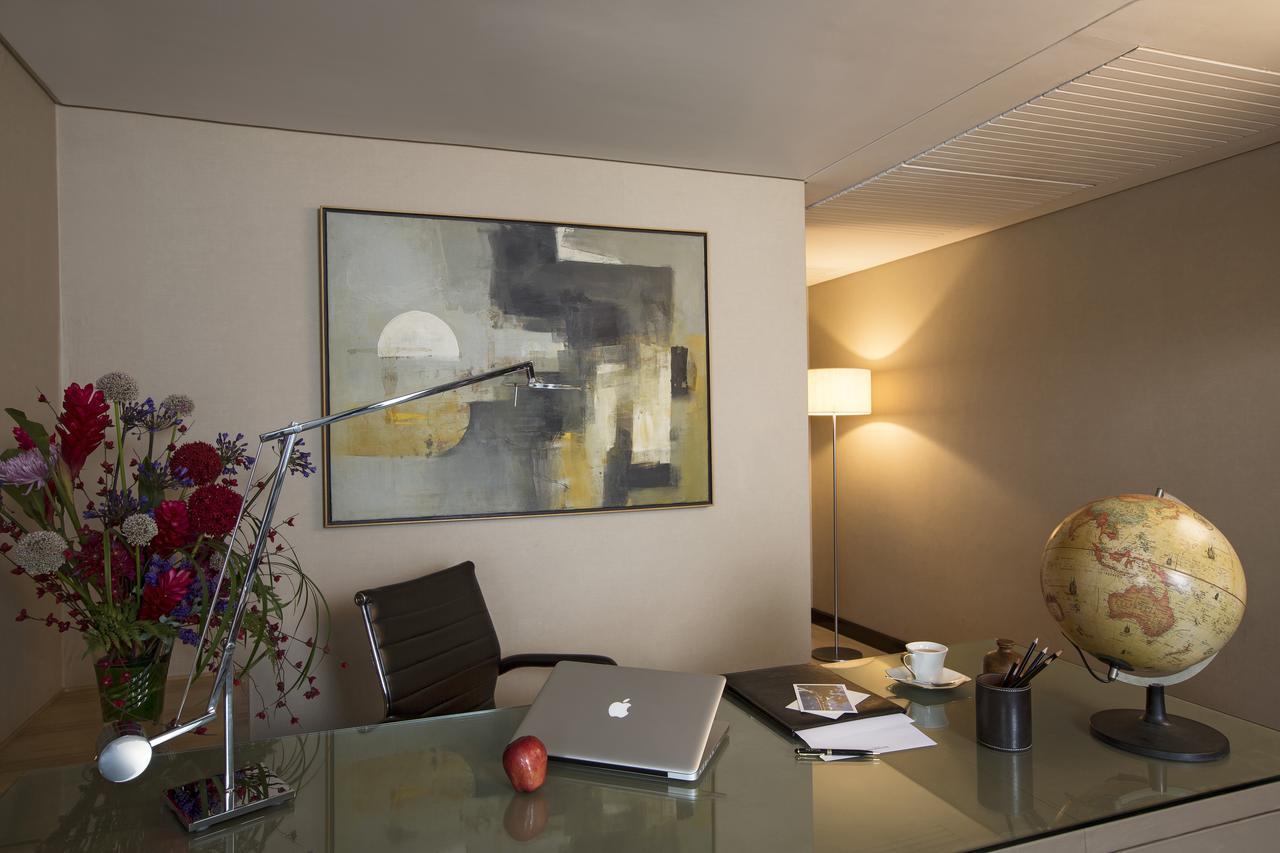 Taj Lands End Hotel 5*