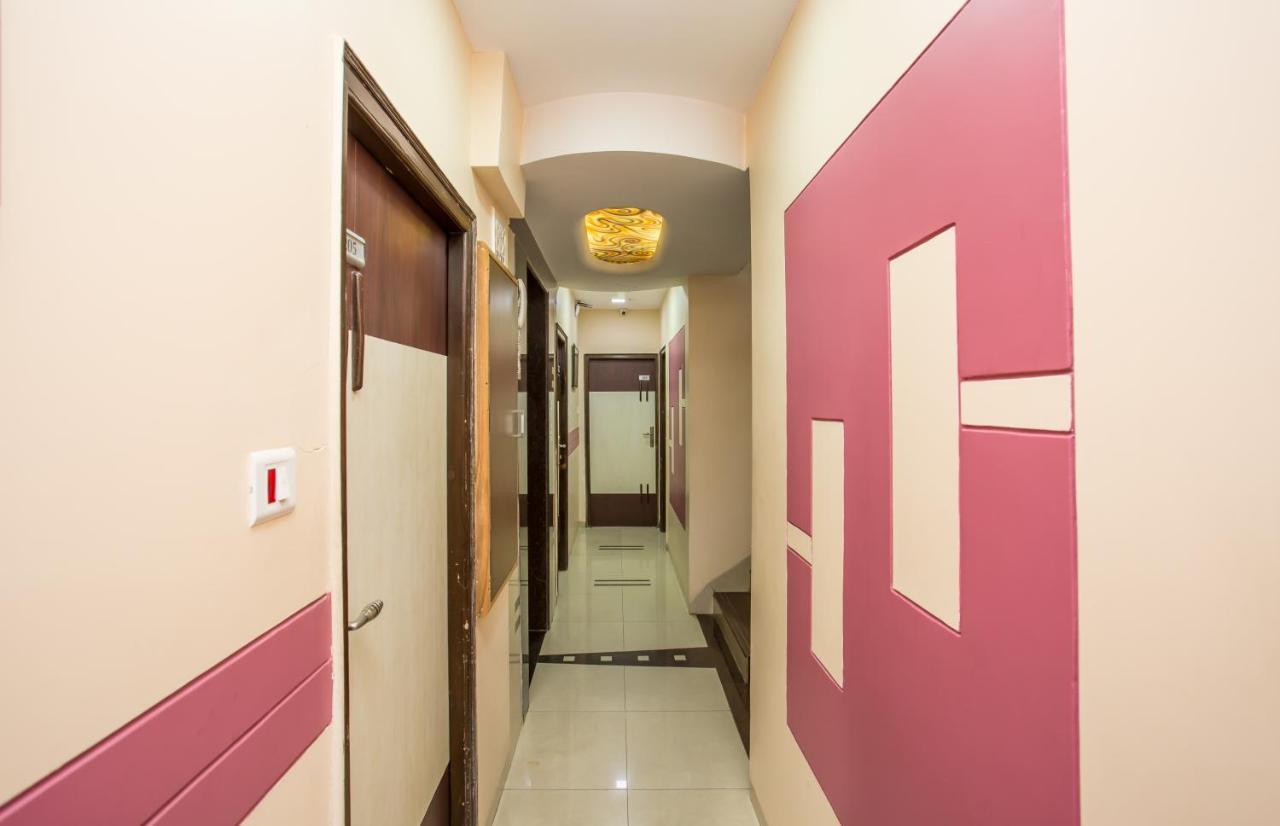 Kalpana Palace, 2*