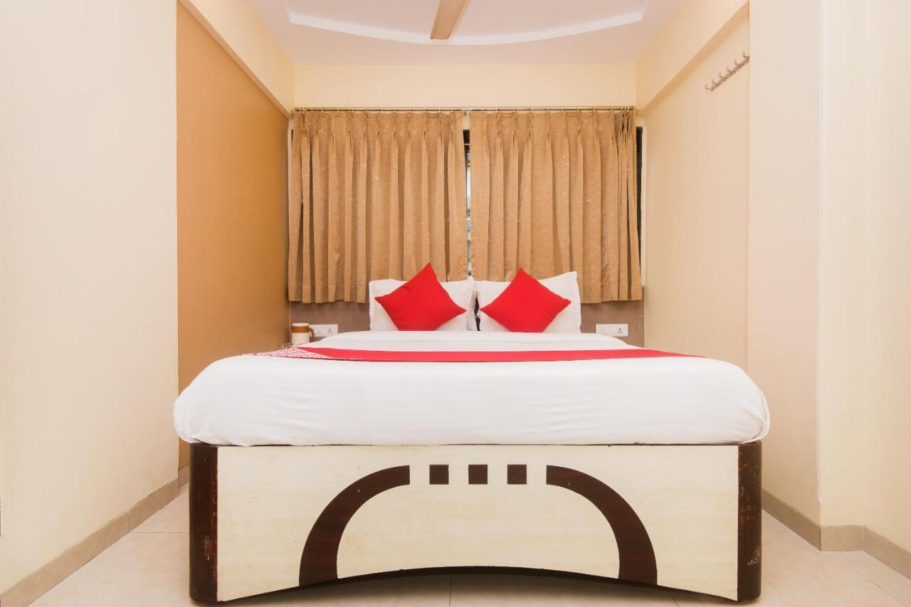 Kalpana Palace, Hotel