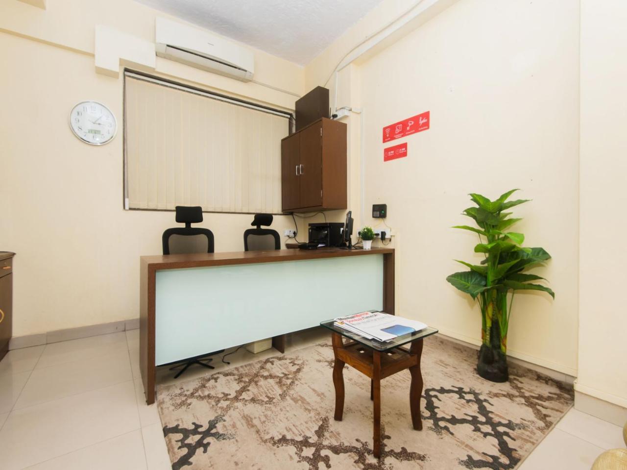 Oyo 20015 Silverkey Bandra East Bkc Bandra Hotel 3*