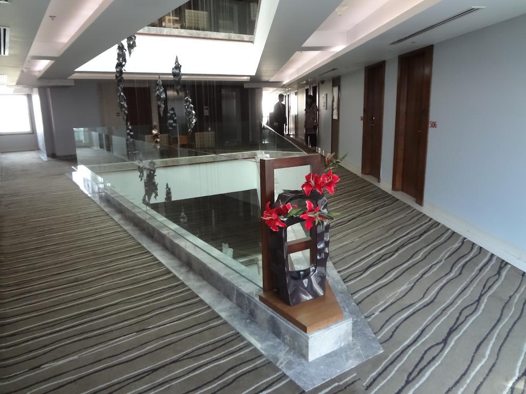 Hotel Suba International Sahar Road 4*